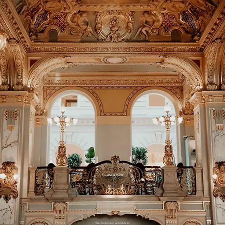 Grand Blvd Boutique Opera With Gold Bath شقة بودابست